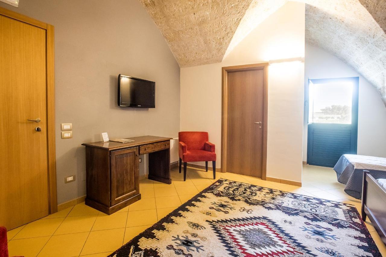 Laurito Resort & Spa أوريا المظهر الخارجي الصورة
